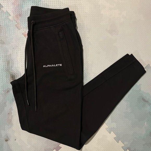Alphalete | Women’s Identity Joggers | NWT (XS) Black - Picture 1 of 2